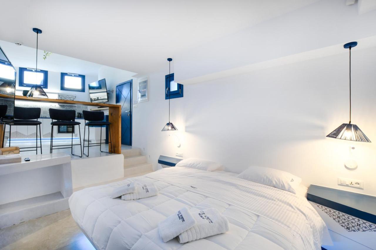 Blue White Residence Monolithos  Bagian luar foto